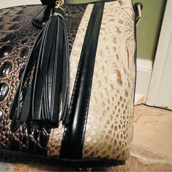 🎁 RARE! Brahmin Graphite Crestview Mini Asher! No longer being produced! - Picture 6 of 16